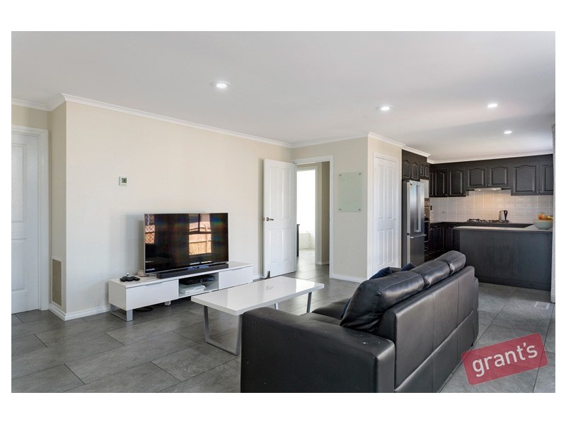 10 Ainsleigh Court, Narre Warren VIC 3805