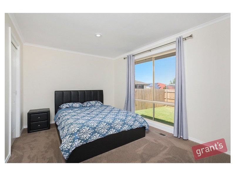 10 Ainsleigh Court, Narre Warren VIC 3805