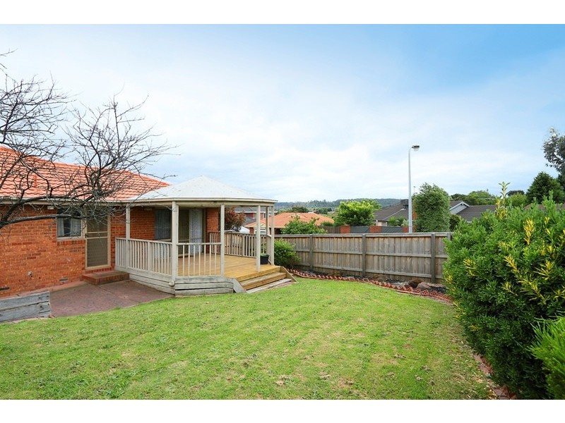 25 Chantell Avenue, Endeavour Hills VIC 3802