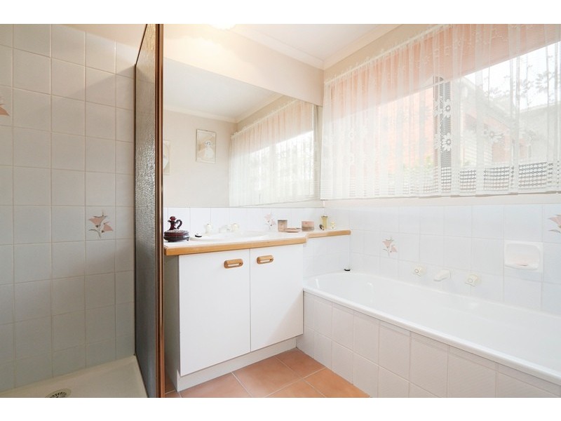 25 Chantell Avenue, Endeavour Hills VIC 3802