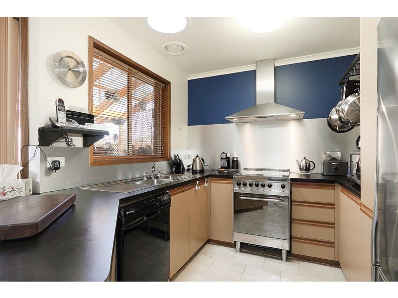 2/1 Heyington Circle, Narre Warren VIC 3805