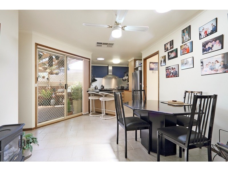 2/1 Heyington Circle, Narre Warren VIC 3805