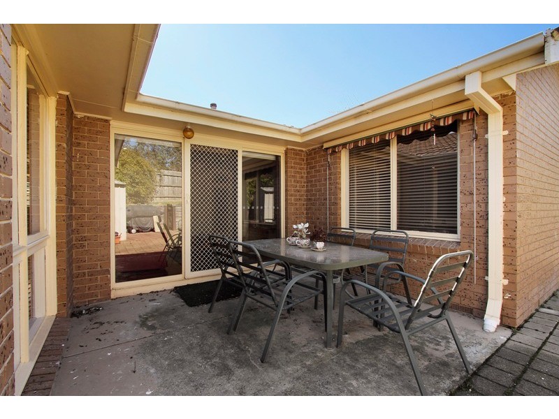 3 Avenel Place, Endeavour Hills VIC 3802