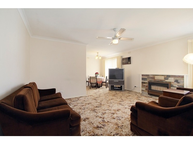 42 Alexander Avenue, Dandenong VIC 3175
