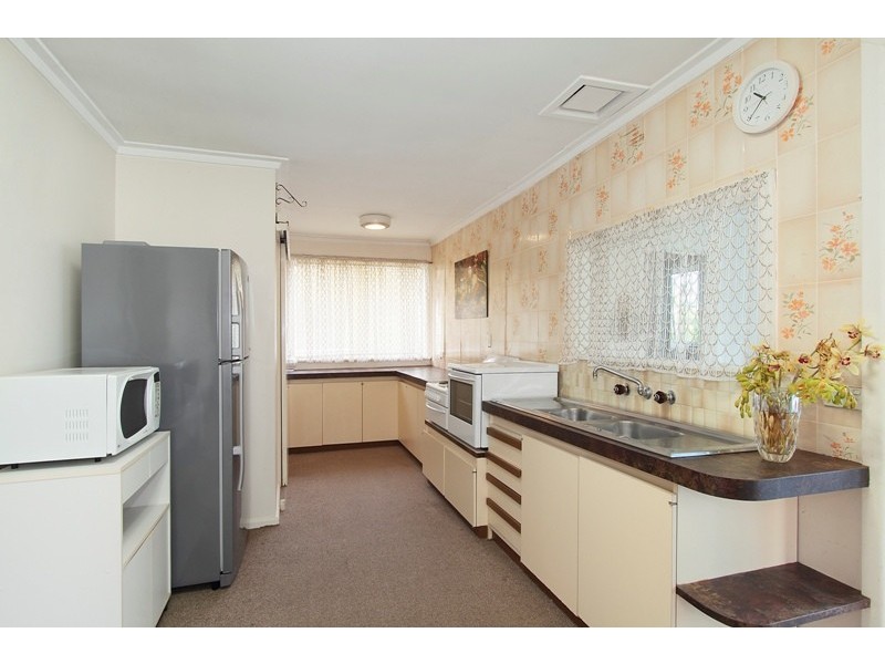 42 Alexander Avenue, Dandenong VIC 3175