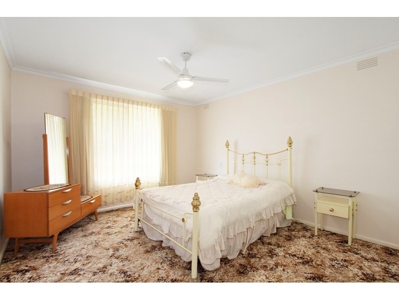 42 Alexander Avenue, Dandenong VIC 3175