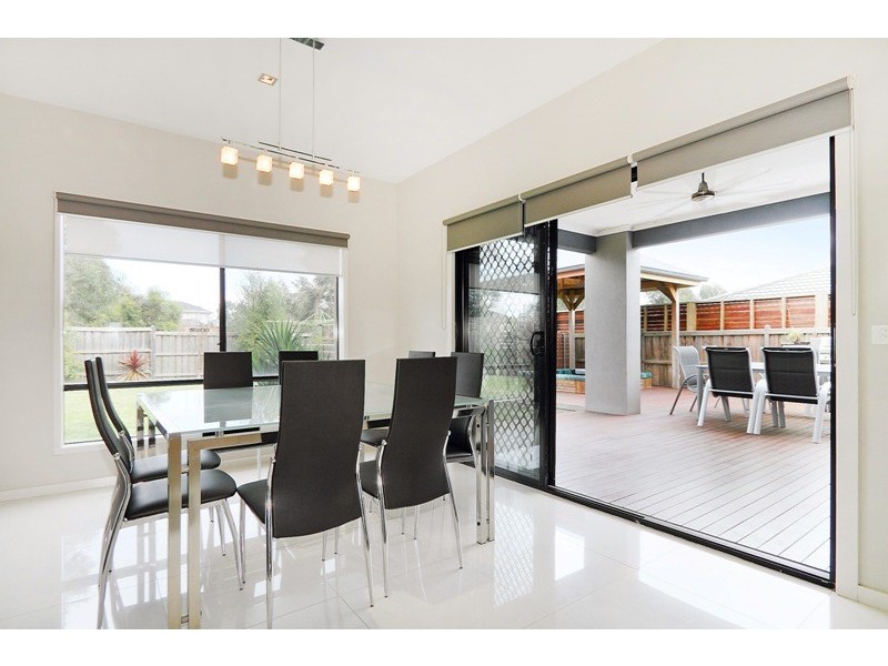 1 Glade Court, Berwick VIC 3806