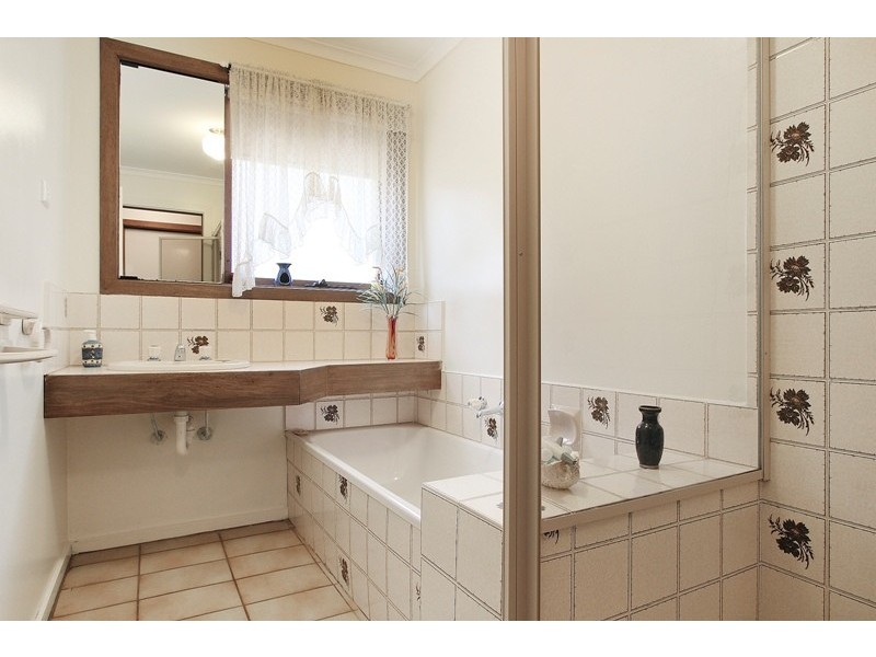 9 Hardman Court, Endeavour Hills VIC 3802