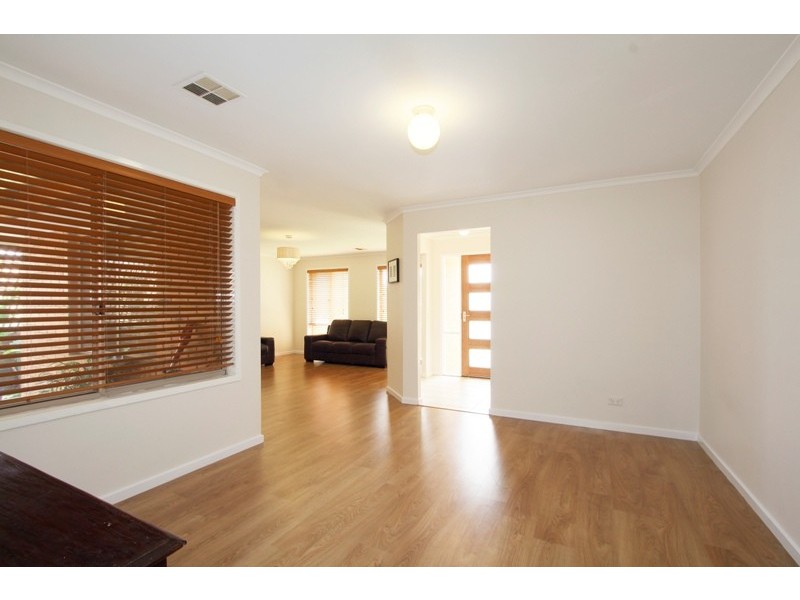 36 Cumberland Chase, Hampton Park VIC 3976