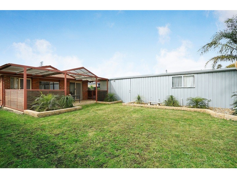 42 Ireland Avenue, Narre Warren VIC 3805