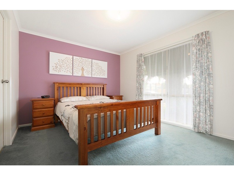 42 Ireland Avenue, Narre Warren VIC 3805