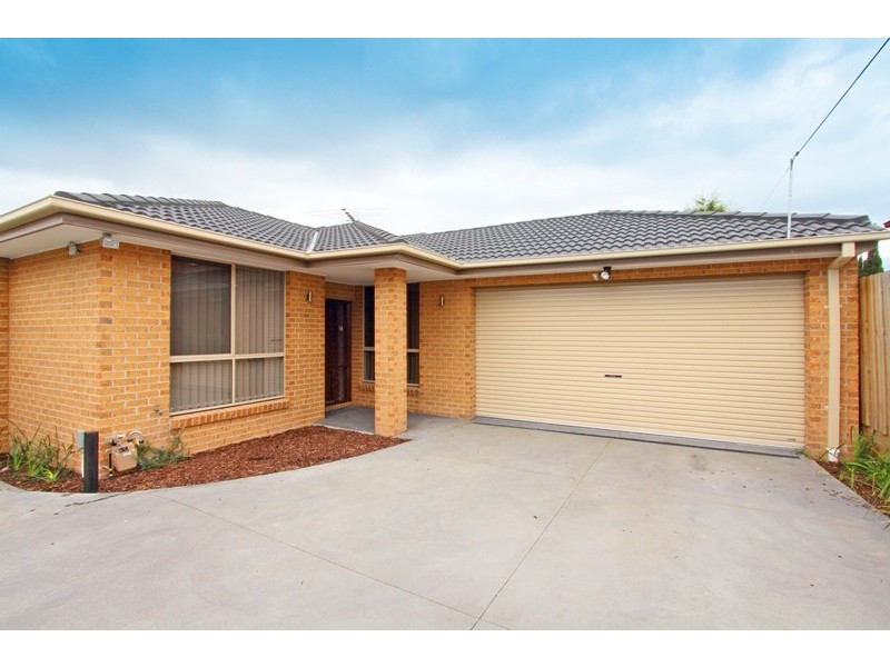 2/26 Louis Street, Doveton VIC 3177