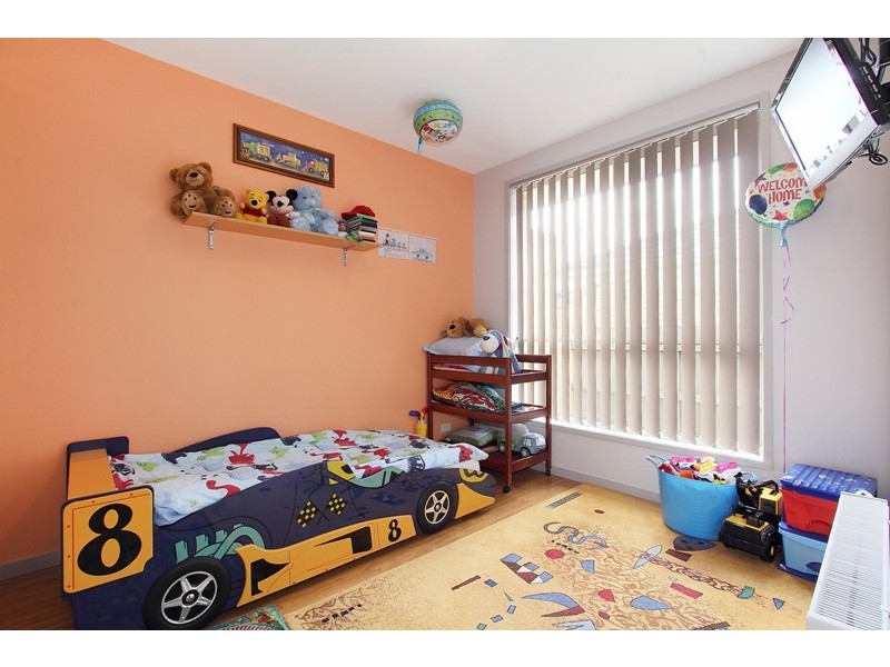 2/26 Louis Street, Doveton VIC 3177