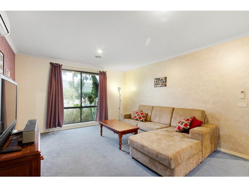 45 Sallybrook Circuit, Narre Warren VIC 3805