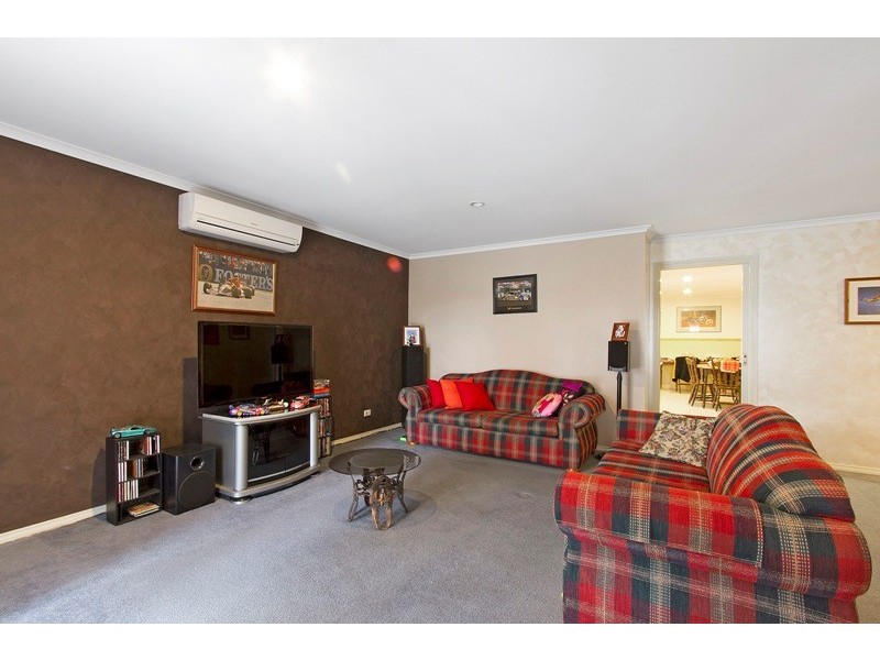 45 Sallybrook Circuit, Narre Warren VIC 3805