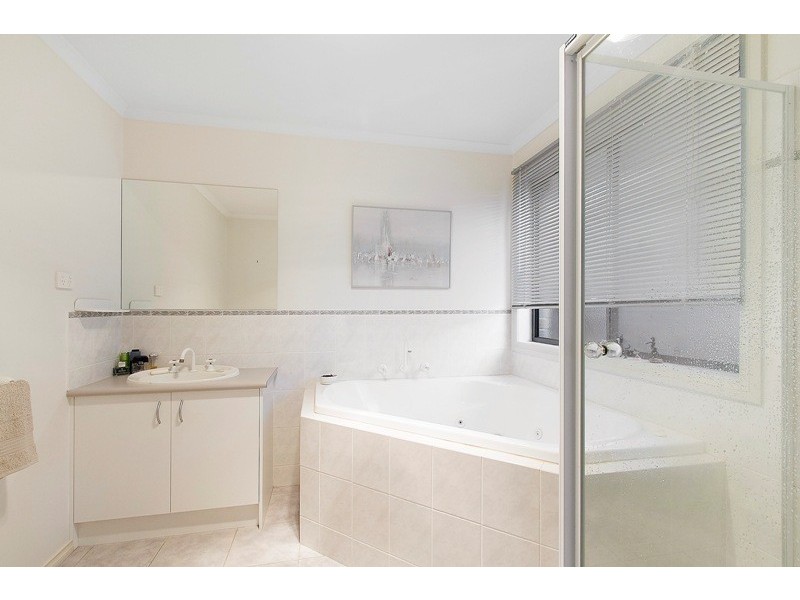 45 Sallybrook Circuit, Narre Warren VIC 3805