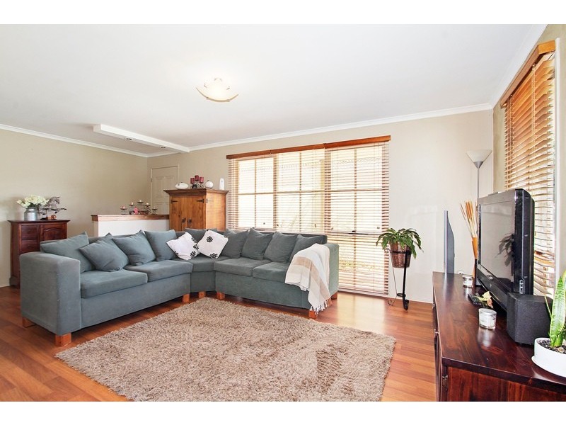 27 Saffron Drive, Hallam VIC 3803