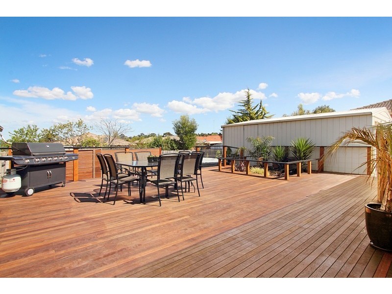 27 Saffron Drive, Hallam VIC 3803