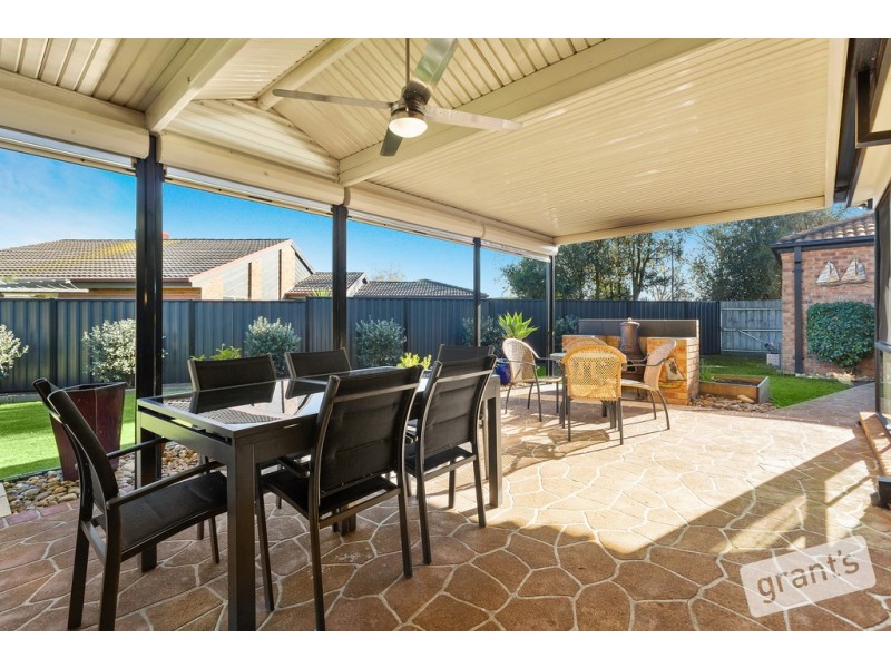 17 Dunmera Crescent, Narre Warren South VIC 3805