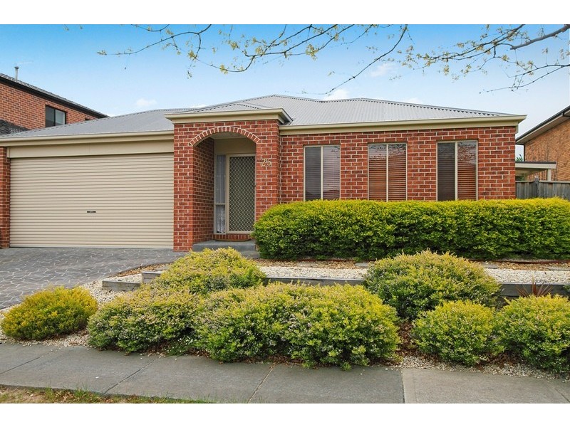 25  Rivergum Rise, Hampton Park VIC 3976
