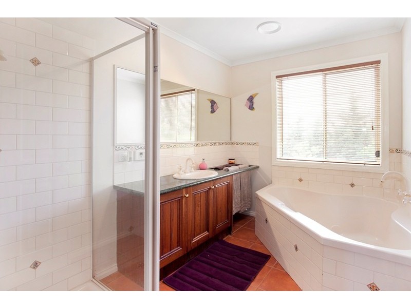 12 The Rise, Narre Warren VIC 3805
