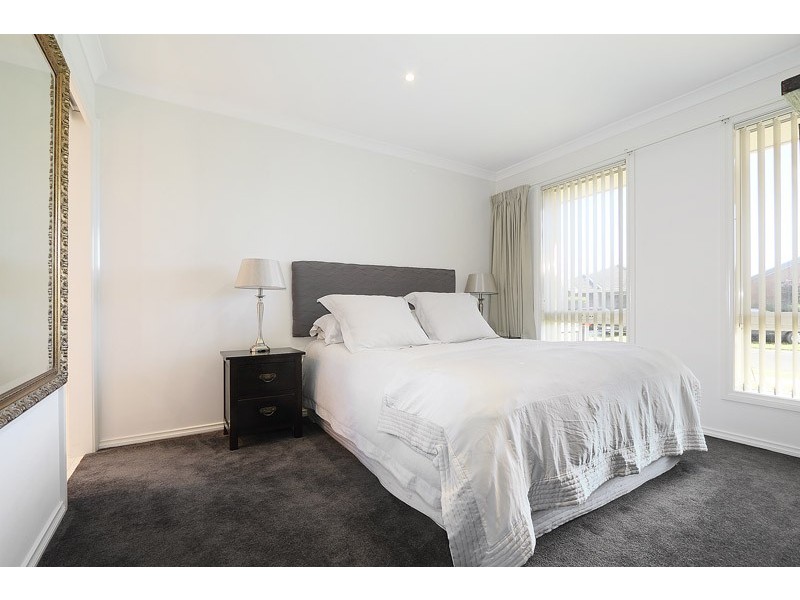 5 Rodlarni Crescent, Berwick VIC 3806