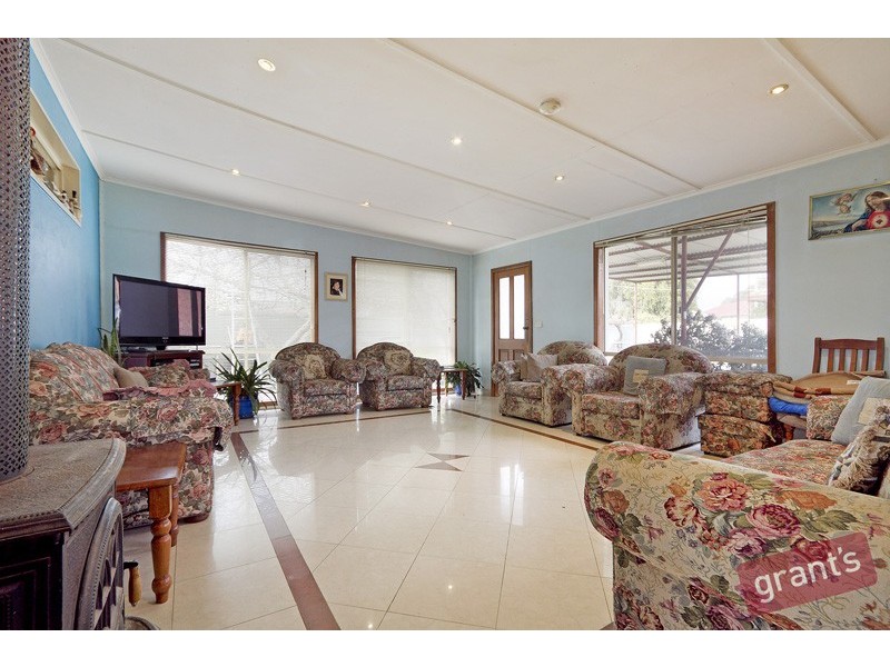 74 Pound Road, Hampton Park VIC 3976