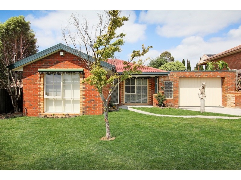 15 Thelma Rise, Hampton Park VIC 3976
