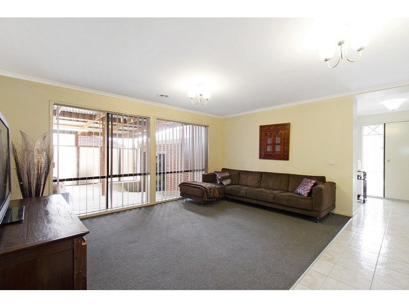 42 Tangerine Drive, Narre Warren South VIC 3805