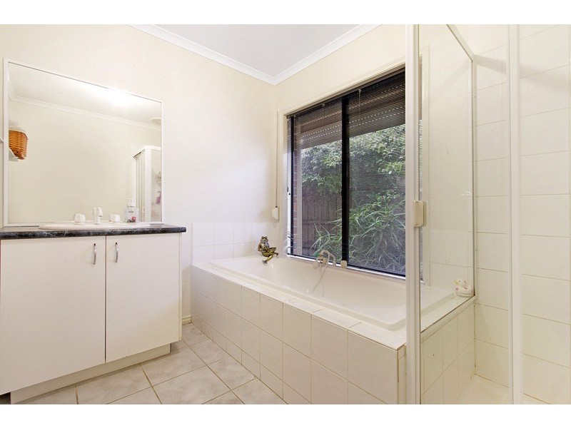 42 Tangerine Drive, Narre Warren South VIC 3805