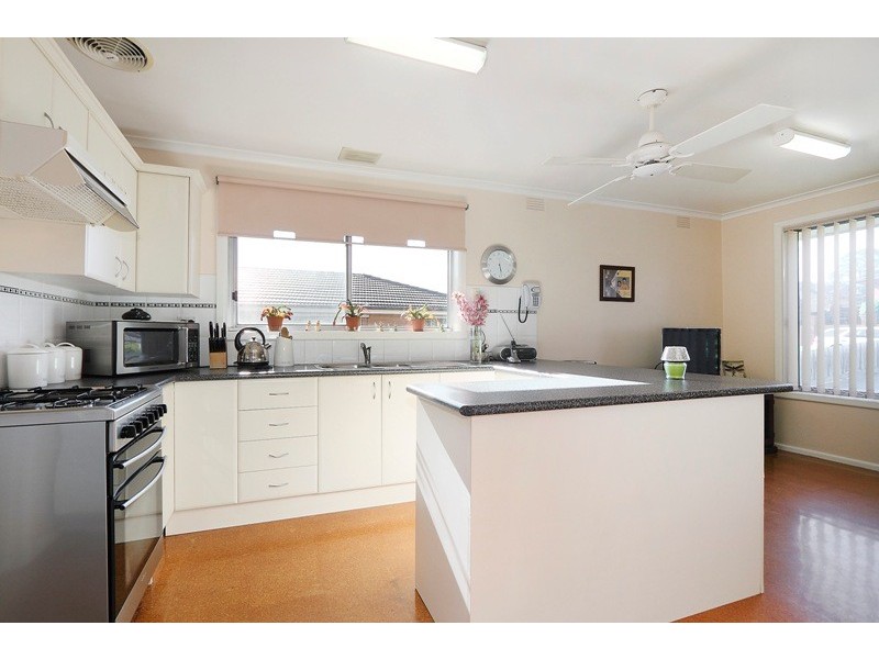 29 Philip Road, Hallam VIC 3803