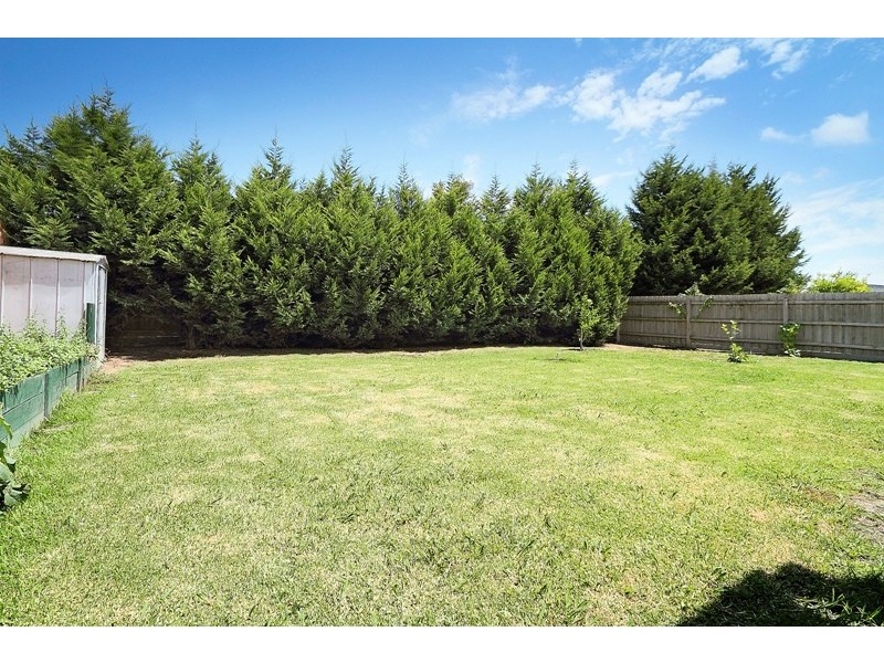 5 Weeden Crescent, Hallam VIC 3803