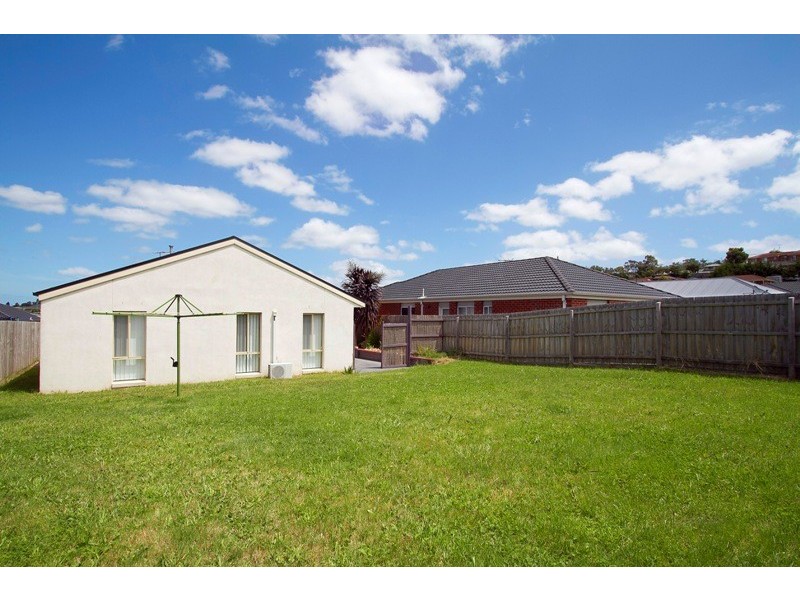 11 Natanya Drive, Pakenham VIC 3810