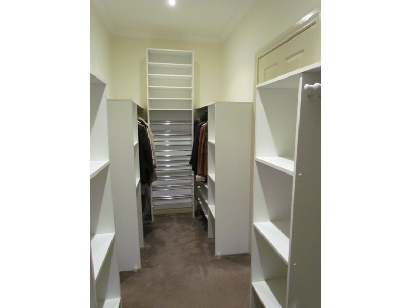 11 Natanya Drive, Pakenham VIC 3810