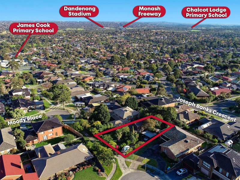8 Johnson Place, Endeavour Hills VIC 3802