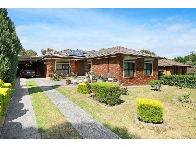 31 Mildura Crescent, Endeavour Hills VIC 3802