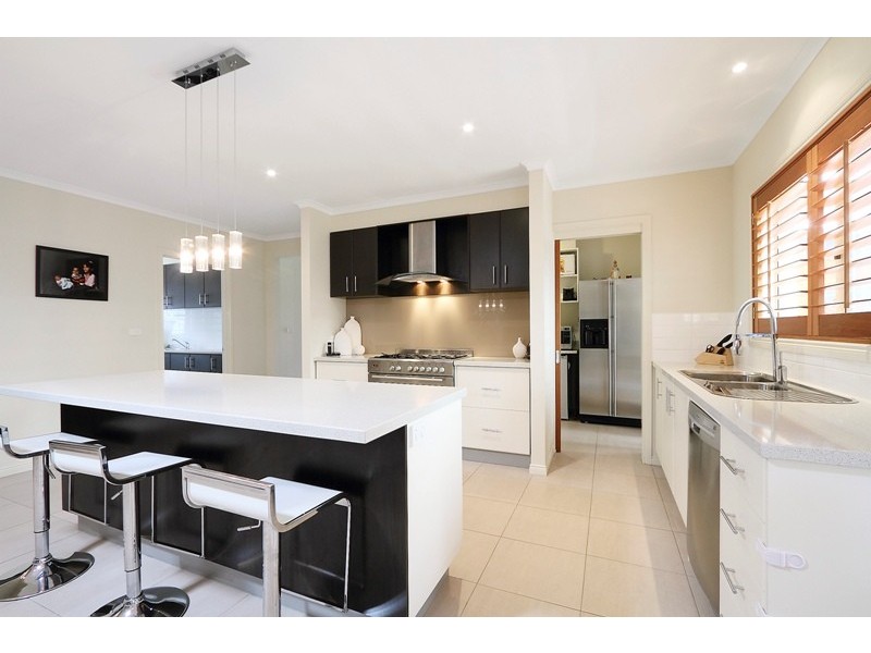 7 Locky Grove, Lyndhurst VIC 3975