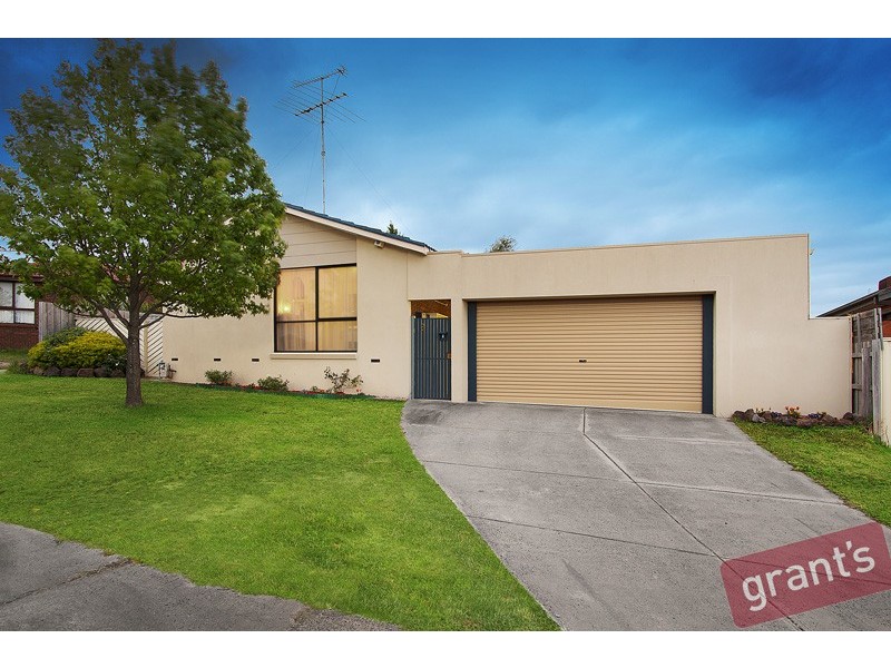9 Derry Close, Endeavour Hills VIC 3802