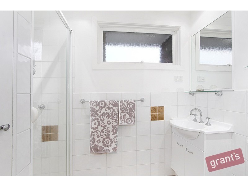 9 Derry Close, Endeavour Hills VIC 3802