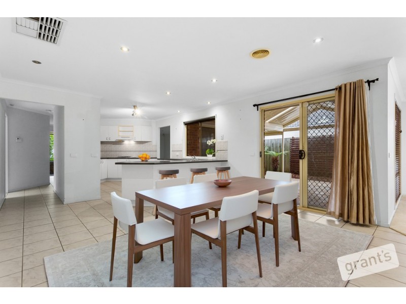 71 Harold Keys Drive, Narre Warren South VIC 3805