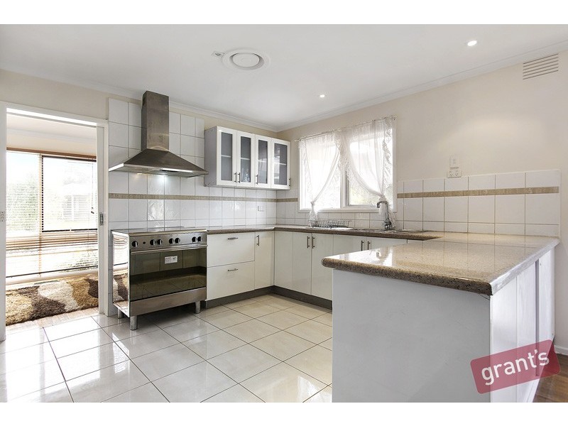 14 Bickford Place, Hallam VIC 3803