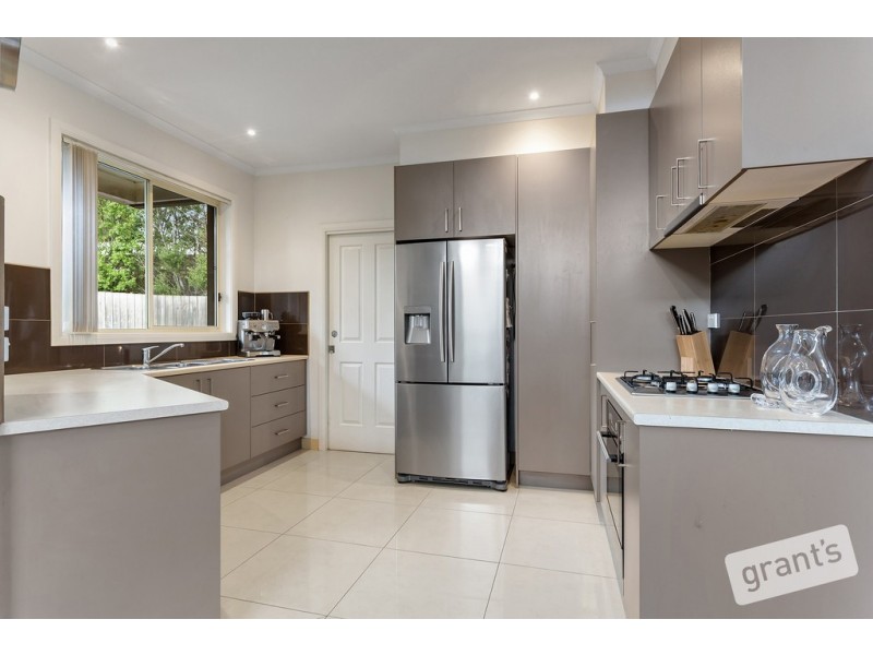 2/32 Hanley Street, Narre Warren VIC 3805