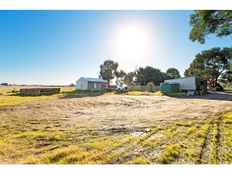 105 Grices Road, Berwick VIC 3806