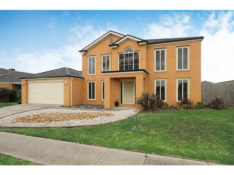 98 Harrington Drive, Narre Warren South VIC 3805