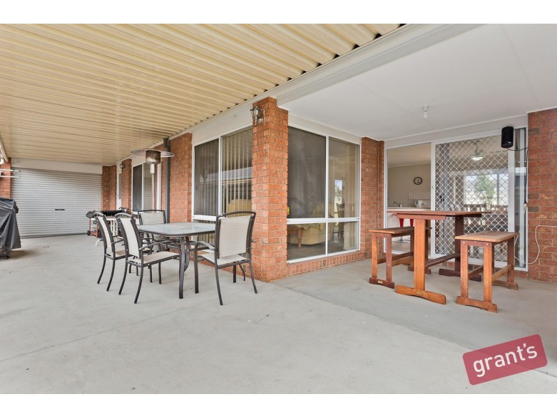 80 Harold Keys Drive, Narre Warren South VIC 3805