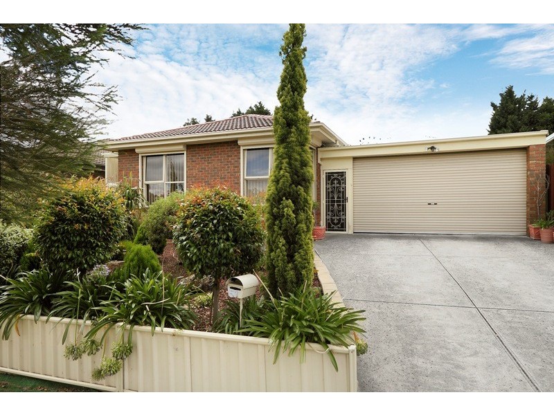 51 Gleneagles Drive, Endeavour Hills VIC 3802
