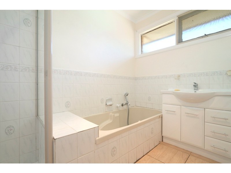 24 Warbla Street, Dandenong North VIC 3175