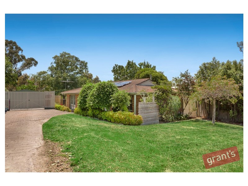 8 Lantana Drive, Narre Warren VIC 3805