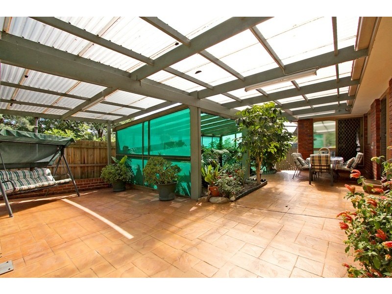 5 Grove End Road, Endeavour Hills VIC 3802