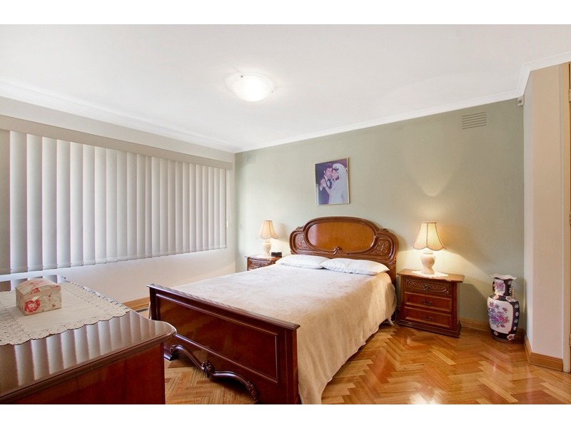 5 Grove End Road, Endeavour Hills VIC 3802